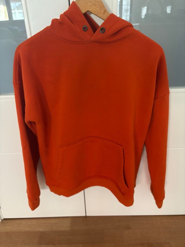 Sudadera con capucha naranja