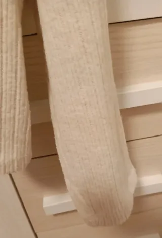 Jersey cuello alto beige Pull&Bear Talla L