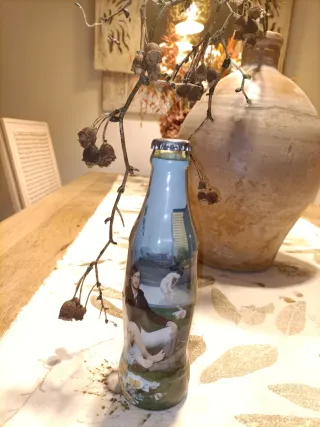 Bottiglie Coca-Cola decorate in edizione limitata dal Belgio