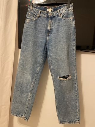 Vaqueros H&M rotos talla 42