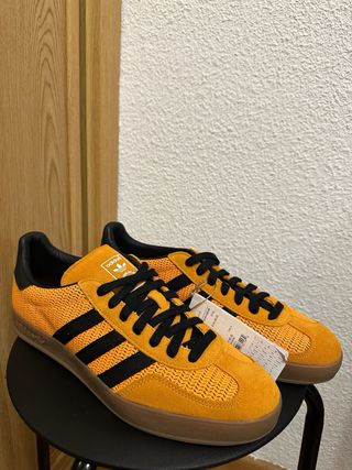Zapatillas Adidas Naranja y Negro