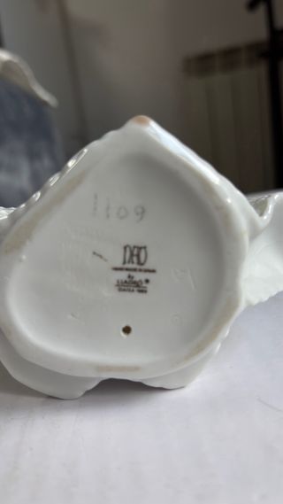 Niña Tímida So Shy Figura Porcelana. Lladró.Nao