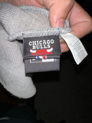 Berretto Chicago Bulls Grigio con Stemma Argento