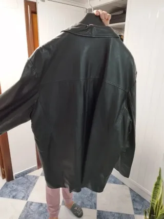 Chaquetón de piel auténtica negro