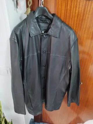 Chaquetón de piel auténtica negro