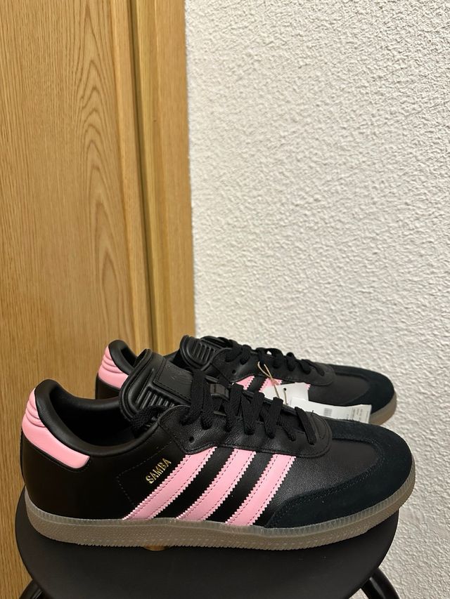 Zapatillas Adidas Samba Negras y Rosas