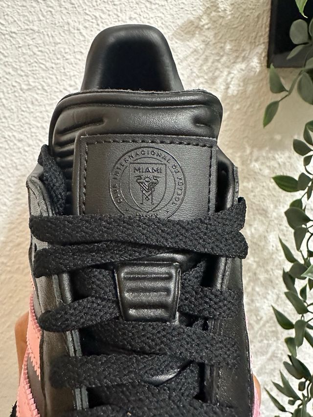 Zapatillas Adidas Samba Negras y Rosas