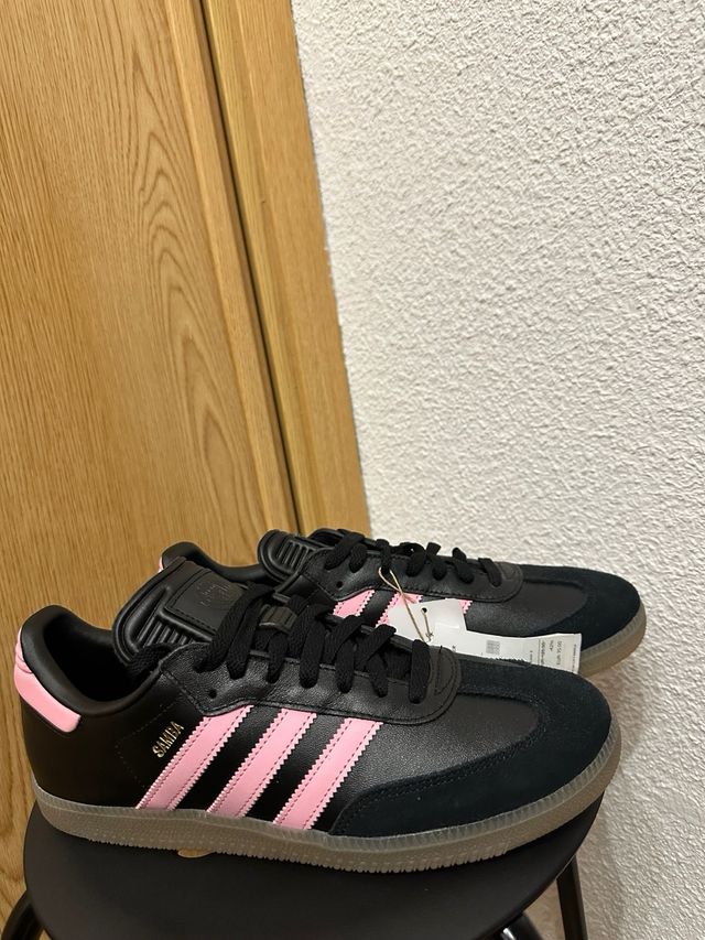 Zapatillas Adidas Samba Negras y Rosas