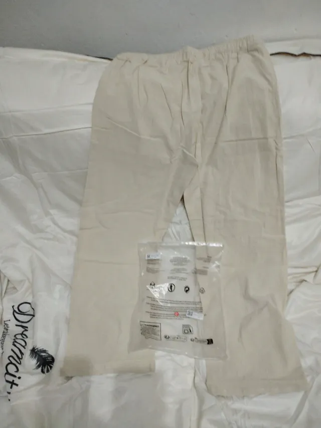 Pantalones beige talla XL