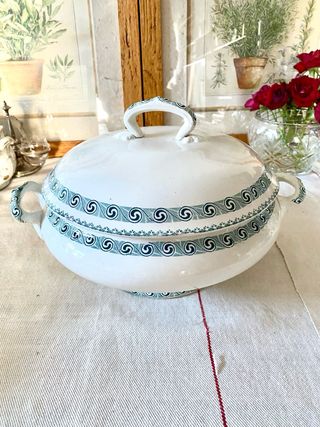 Sopera antigua Moulin des Loups modelo Rachel