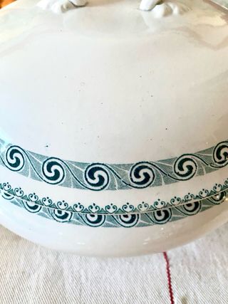 Sopera antigua Moulin des Loups modelo Rachel