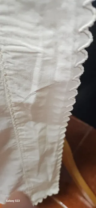 Delantal blanco algodón principios siglo XX