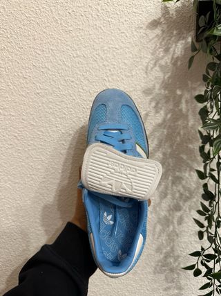Zapatillas Adidas Samba Azul y Blanco
