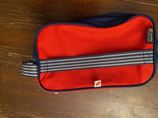 Bolsa de aseo deportiva Lotto Roja y Azul