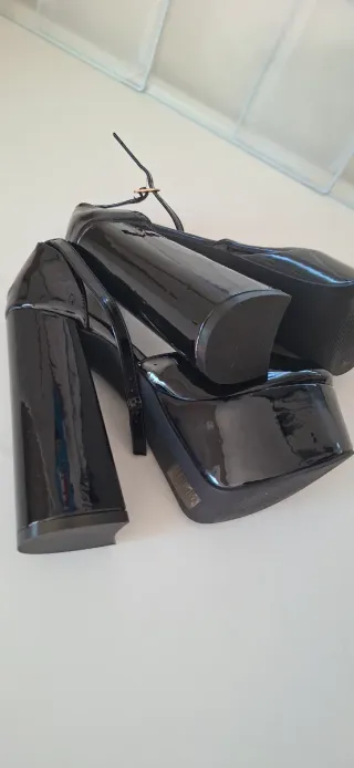 Zapatos de mijer hago invio