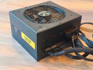 Fuente Alimentación Riotoro Enigma 650W 80+ Gold