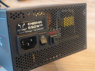Fuente Alimentación Riotoro Enigma 650W 80+ Gold