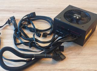 Fuente Alimentación Riotoro Enigma 650W 80+ Gold