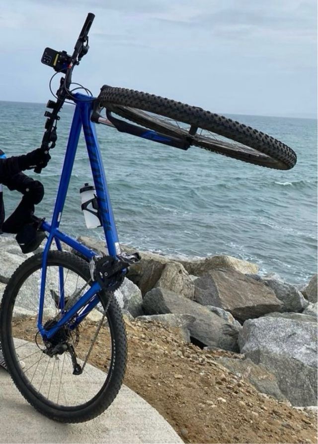 Bicicleta Specialized azul mas info en privado