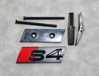 Audi S4 Logo Emblema de Parilla Calandra