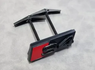 Audi S4 Logo Emblema de Parilla Calandra
