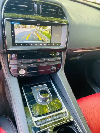 Jaguar F-Pace R-Sport