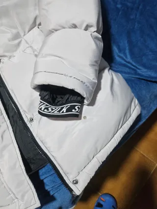 Abrigo SikSilk Plumas Negro/Gris Talla S