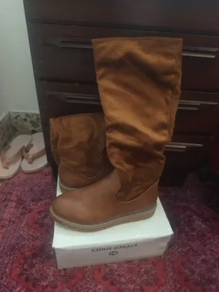 Botas altas marrones
