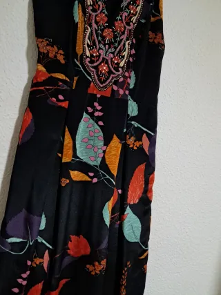 Vestido largo estampado hojas