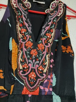 Vestido largo estampado hojas