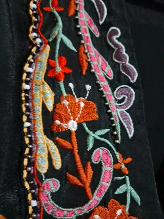 Vestido largo estampado hojas