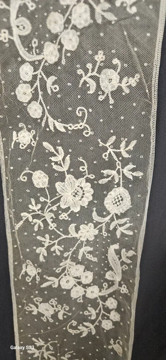 Tira encaje aguja siglo XIX