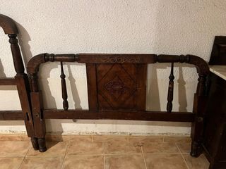 Cabeceros de madera antiguos
