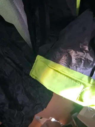 Traje de agua Invictus negro/amarillo