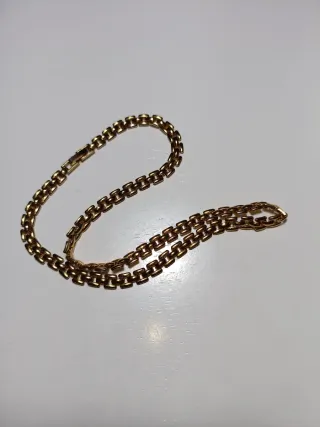 Conjunto de collares y pendientes chapados en oro