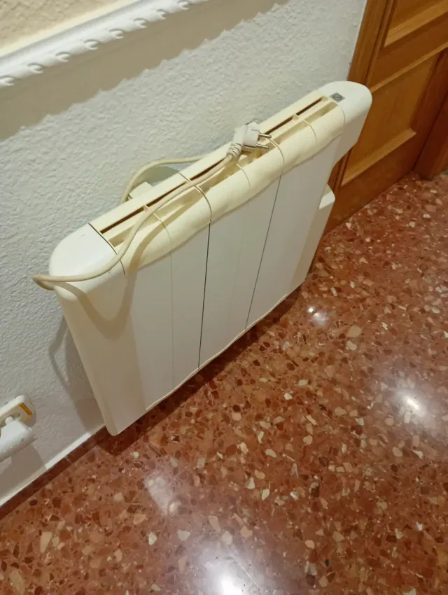 Radiador Eléctrico HJM 3 Elementos