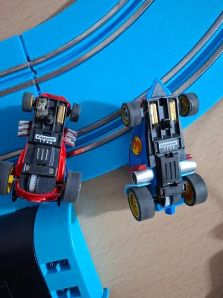Scalextric Mickey and the Roadster Racers