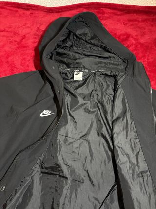 Chaqueta Nike Air Max Negra Impermeable
