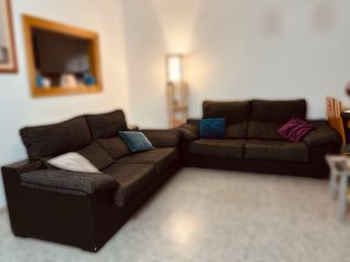 Sofás de 2 plazas en buen estado. 100€/und sofá