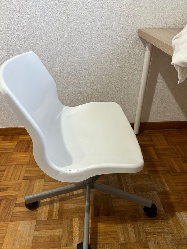 Silla de escritorio moderna