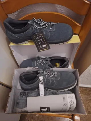 Zapatos de seguridad FAL grises