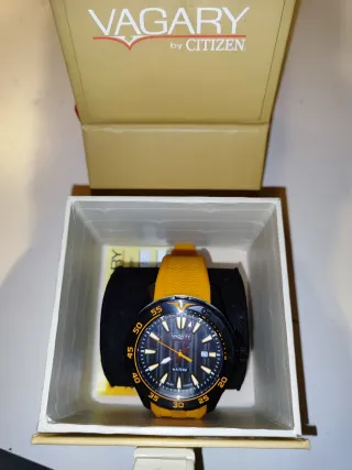 Orologio Vagary by Citizen Nero Arancione