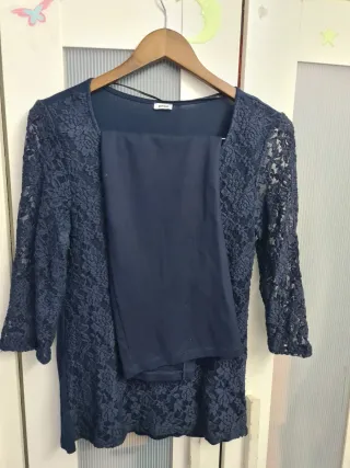 Conjunto Top Encaje Azul Marino Talla XL y Falda M