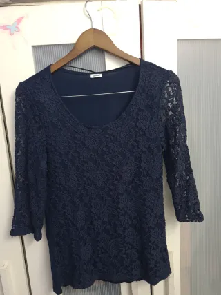 Conjunto Top Encaje Azul Marino Talla XL y Falda M