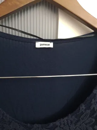 Conjunto Top Encaje Azul Marino Talla XL y Falda M