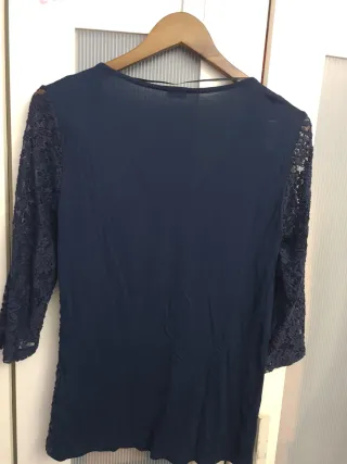 Conjunto Top Encaje Azul Marino Talla XL y Falda M