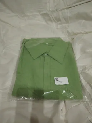 Camisa verde talla L