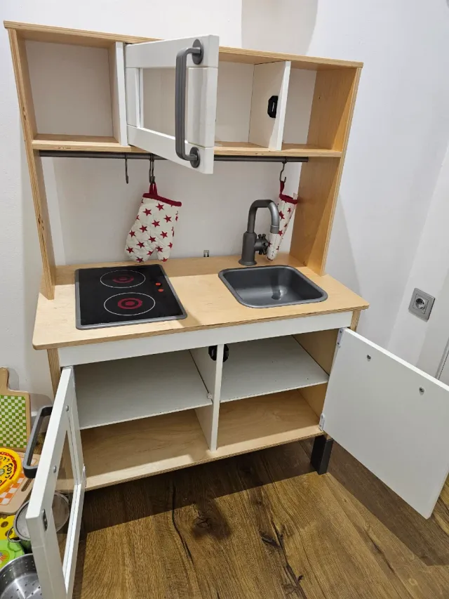 Cocina de juguete IKEA para niños