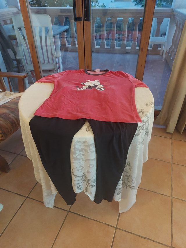 Pijama M oso rosa y pantalón negro