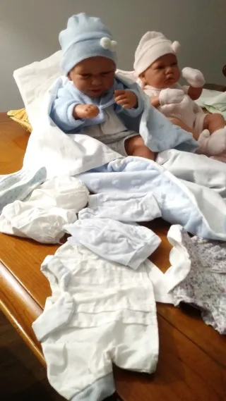 Muñecas Antonio Juan con ropa